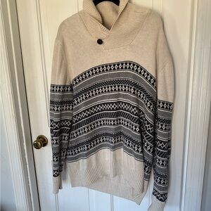 GAP Men's Turtleneck Sweater in Cream and Black